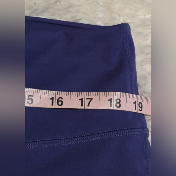 Fabletics Motion 365 Leggings Modern Fit EUC - Picture 3 of 7